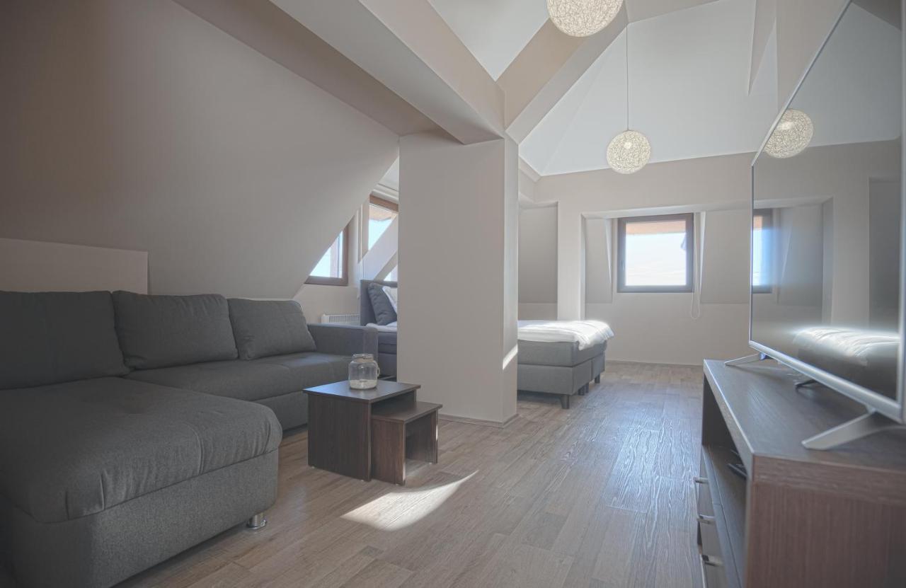 Belvedere Hills Luxury Apartments And Spa โคเปานิก ภายนอก รูปภาพ