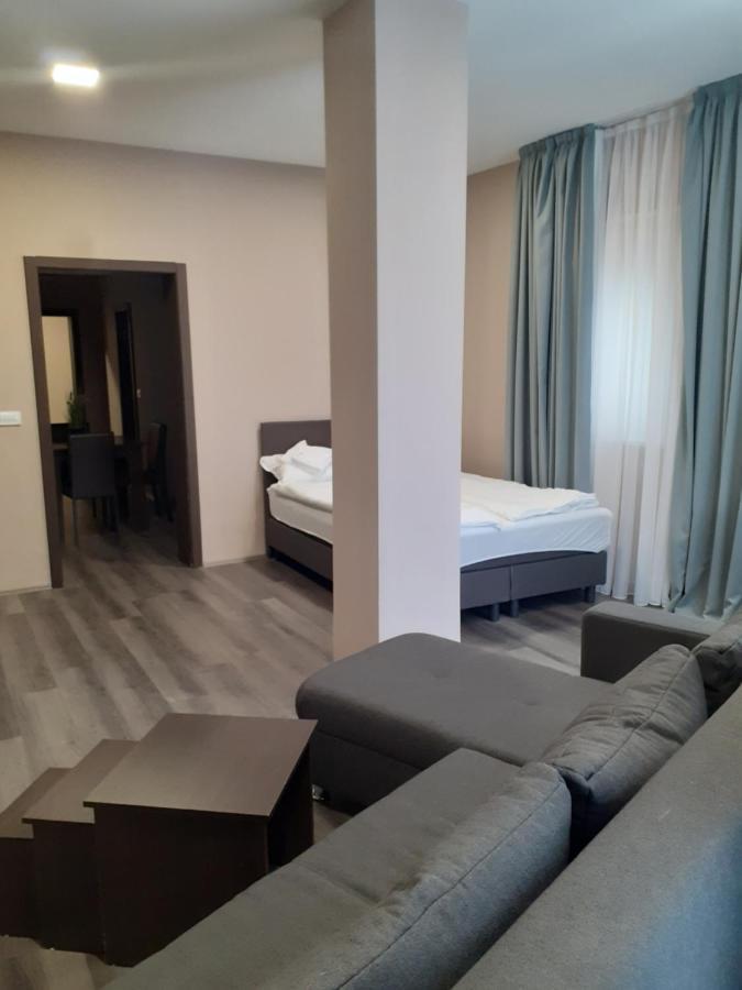Belvedere Hills Luxury Apartments And Spa โคเปานิก ภายนอก รูปภาพ