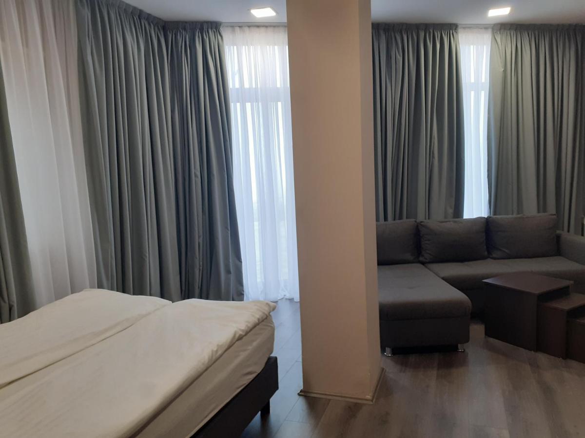 Belvedere Hills Luxury Apartments And Spa โคเปานิก ภายนอก รูปภาพ